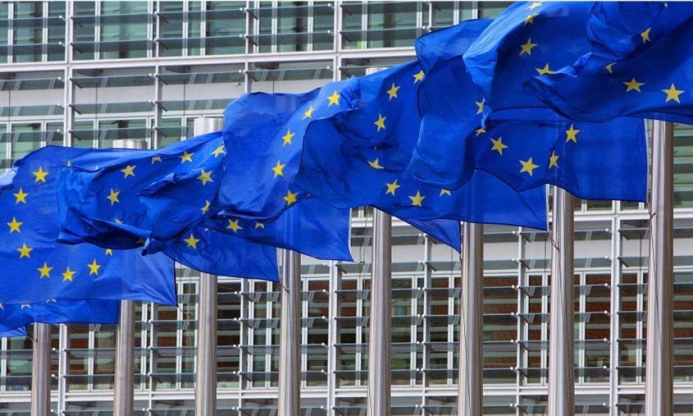 "Πράσινο φως" από Κομισιόν για τη χρηματοδότηση 200 δισ. ευρώ σε επιχειρήσεις